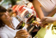 RƯỢU VANG VỚI CHUYỆN HẸN HÒ: Rượu vang nào cho một bữa tối hẹn hò